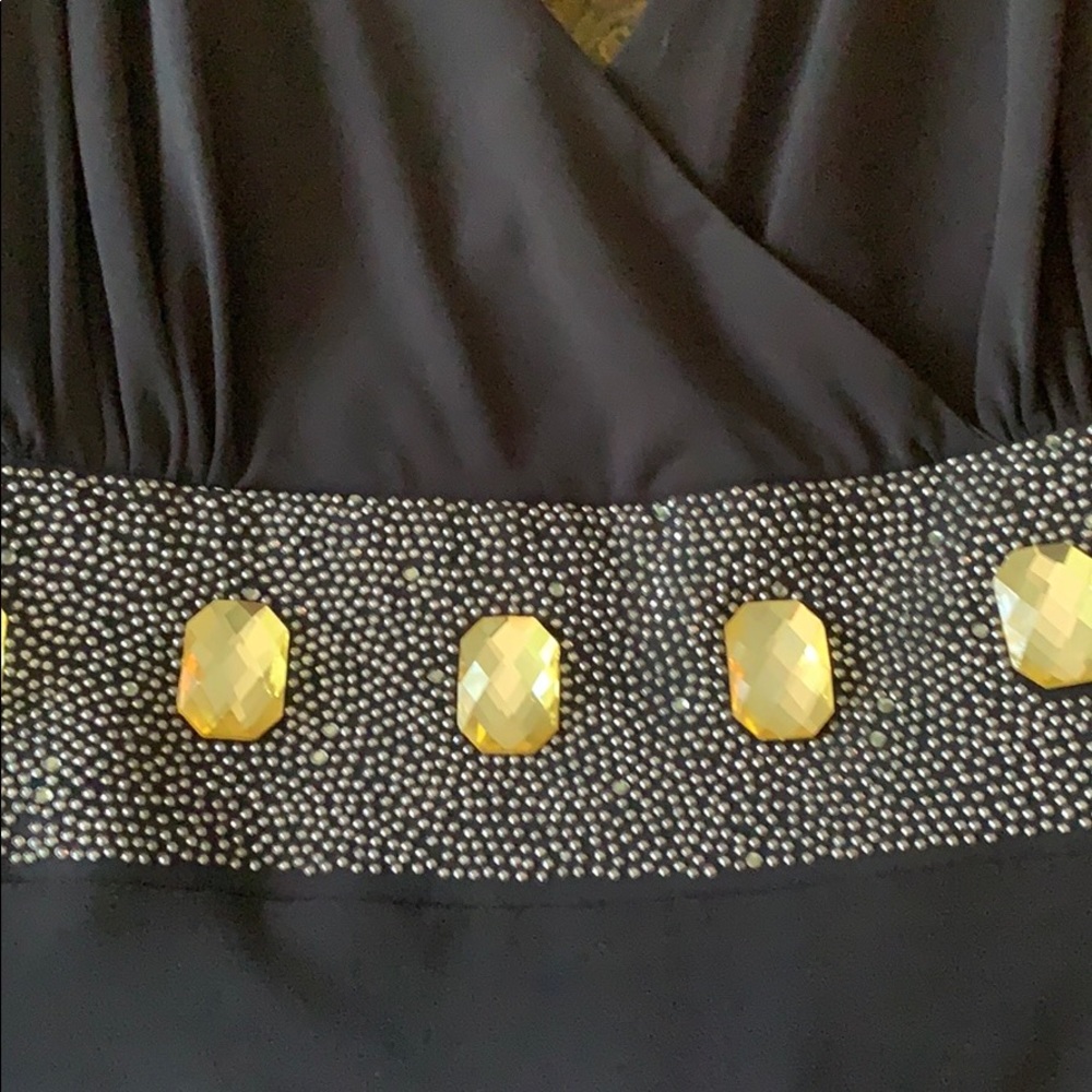 Dress - Picture 3 of 5
